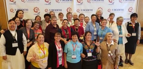 LCWR delegation and Hispanic sister delegates to V Encuentro